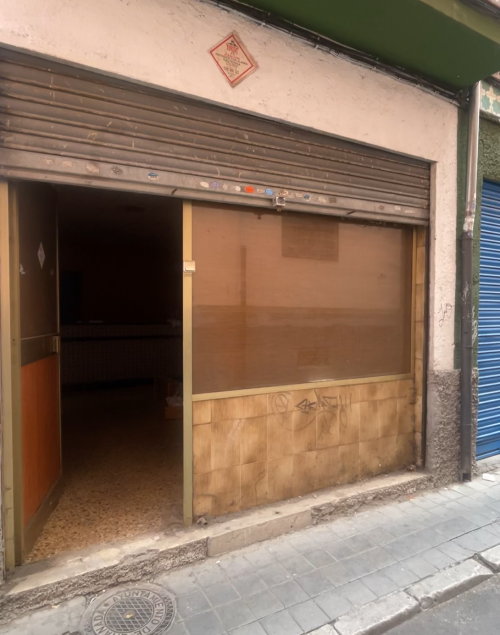 fachada-e-interior-del-local-destinado-a-albergar-el-refugio-nocturno